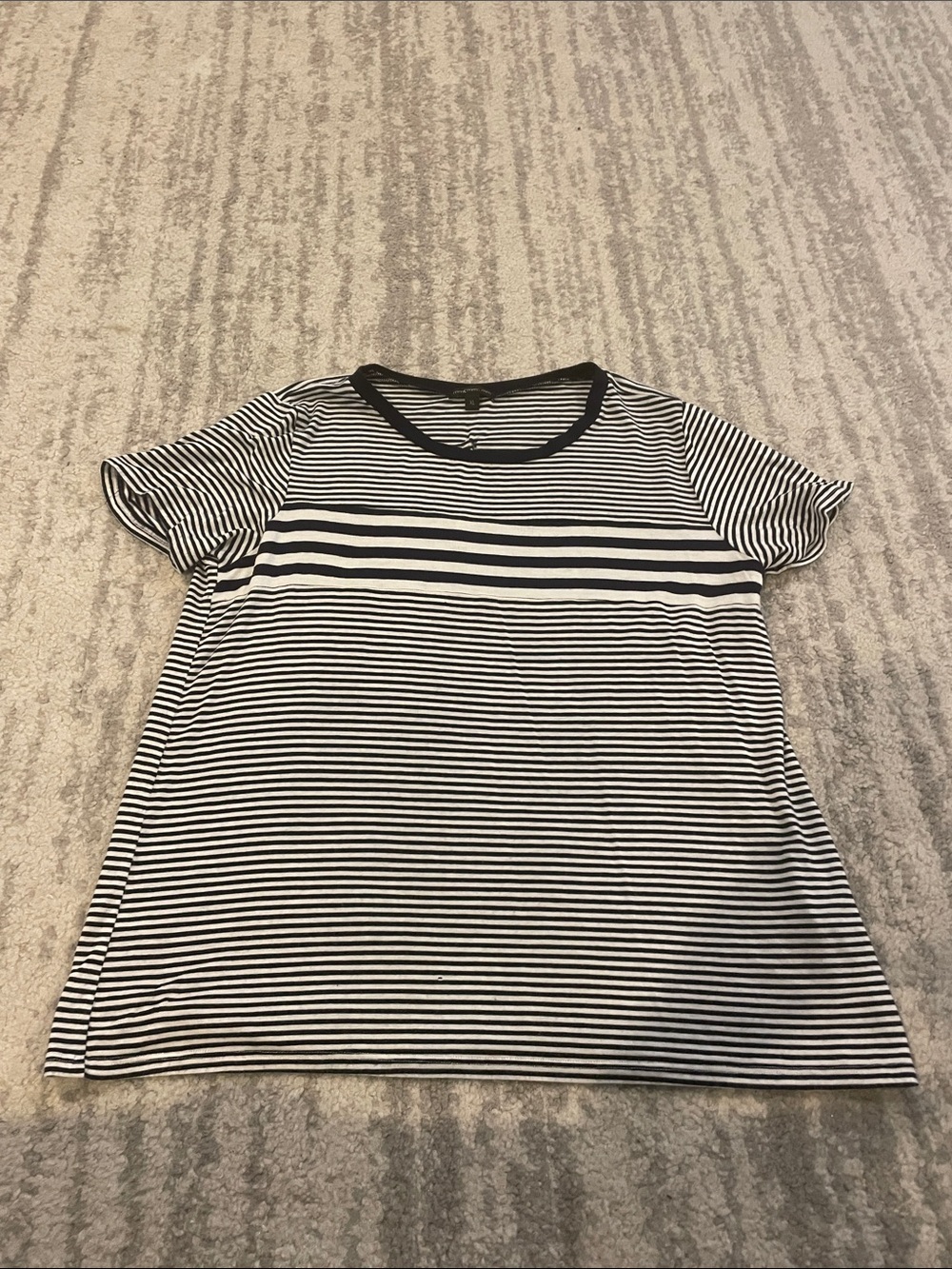 Women’s Short Sleeve Crewneck Stripe Tee in Black and White
